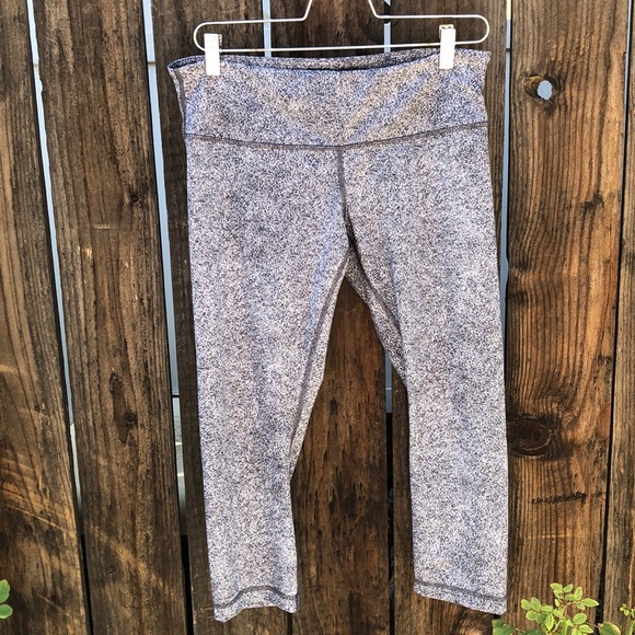 Lululemon leggings. 💓 - Picture 1 of 11